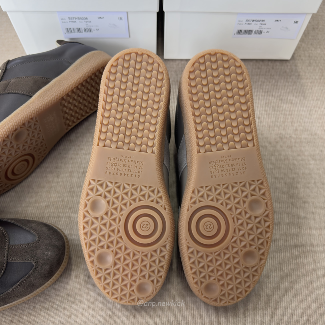Maison Margiela Replica Ghost Grey Dark Brown S57ws0236 P1895 T8147 (9) - www.newkick.vip